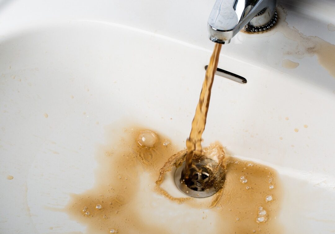 Why You Shouldnt Wait to Call a Plumber - Image 2